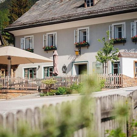 Mayer - Wirtshaus Und Dorfhotel Sankt Martin am Grimming Exteriör bild