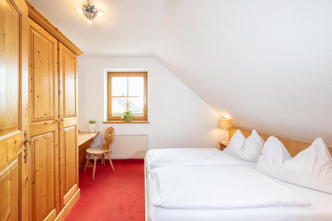 Mayer - Wirtshaus Und Dorfhotel Sankt Martin am Grimming Exteriör bild